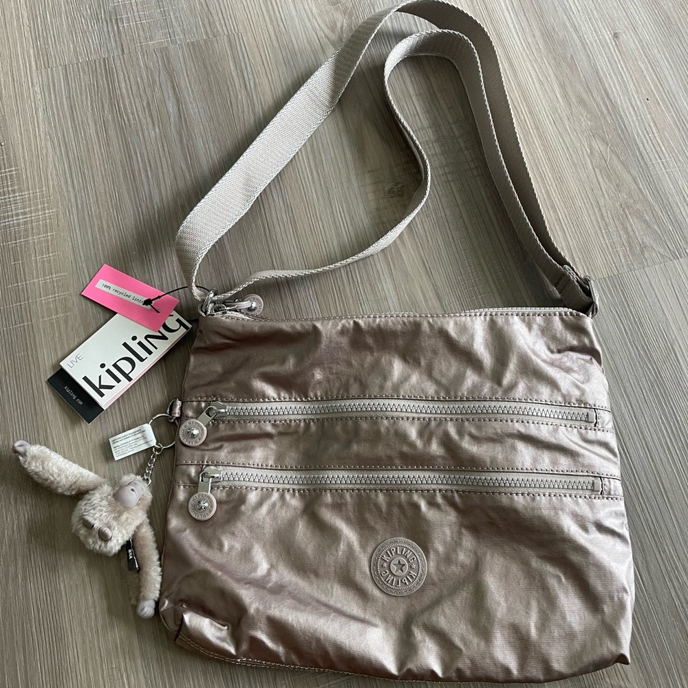 NWT kipling Alvar
Metallic Crossbody Bag - Picture 2 of 6